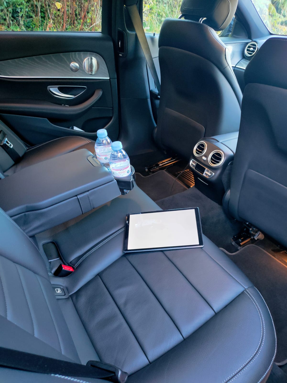 London Mercedes Benz E- Class Chauffeur Driven-car Hire Services 