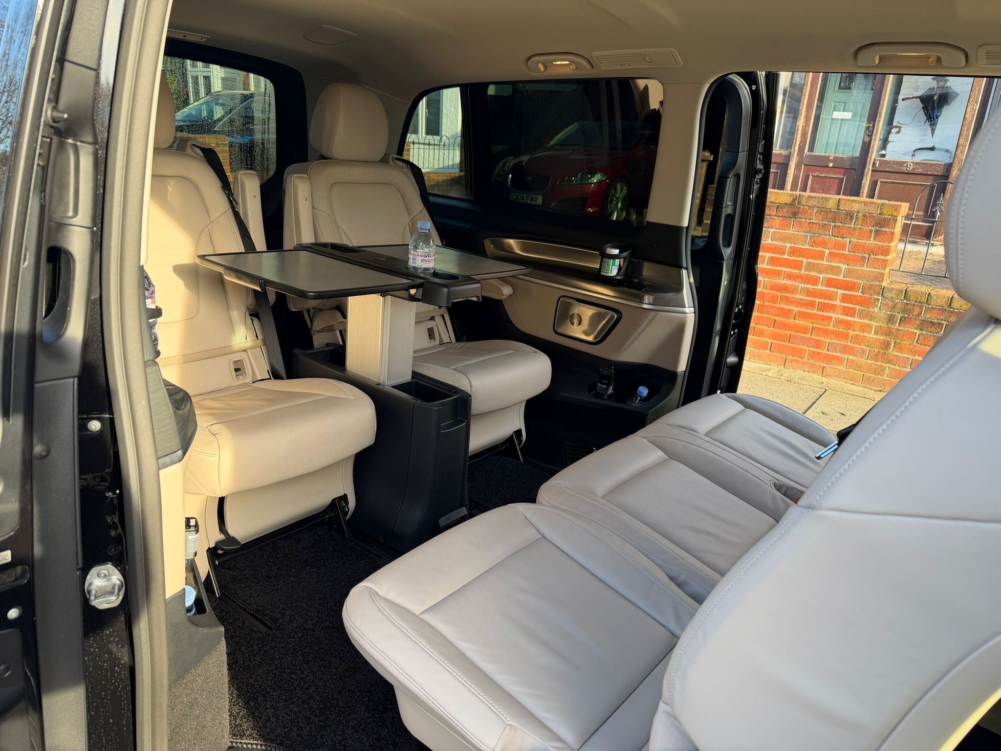 A Chauffeur | Sightseeing Tours and Travels